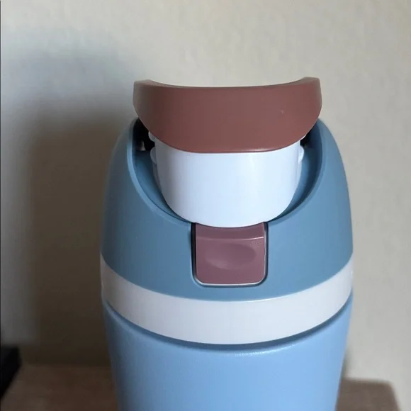 Owala Freesip 12oz and 16oz water Bottles - Picture 8 of 12